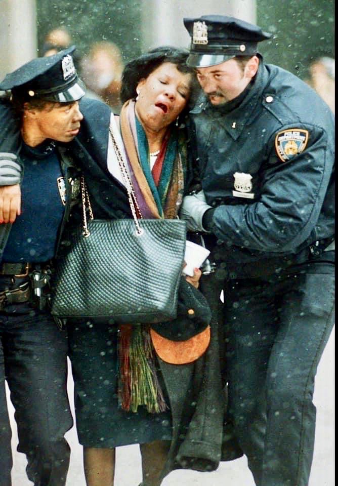 911 Photo-Crime And Moving